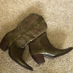 Penny loves Kenny/ Olive green western boot